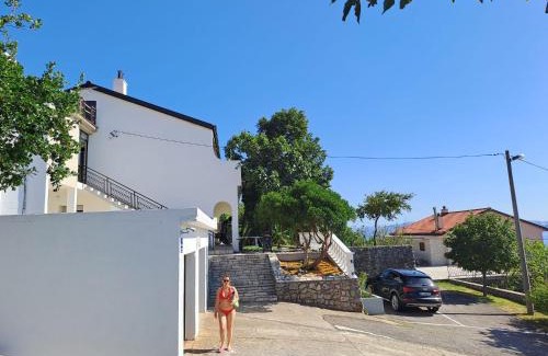 Sibinj Krmpotski Apartment | Apartman Oaza mira Ivana