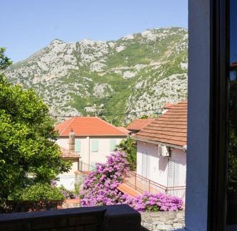 Risan Apartment | Apartman Pajo Gabela street
