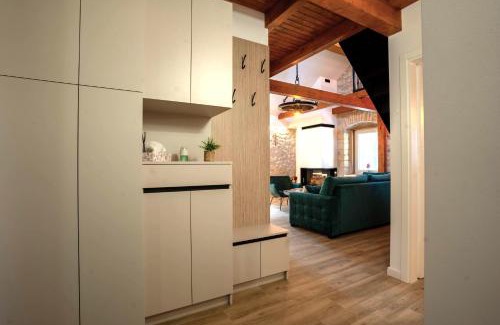 Canton 10 Apartment | Apartman Rustic Charm
