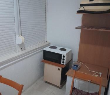 Sutomore Apartment | Apartman sa balkonom
