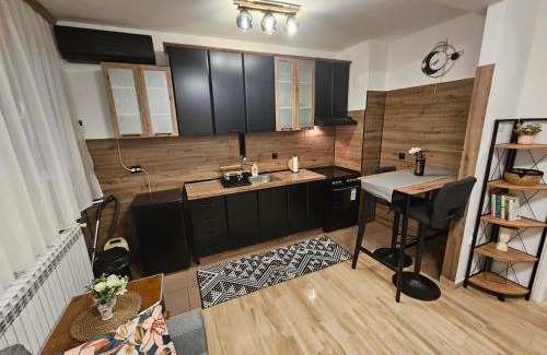 Slavija Apartment | Apartman Sandra