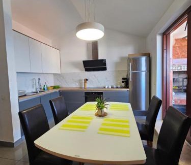 Malinska-Dubasnica Apartment | Apartman SEA VIEW