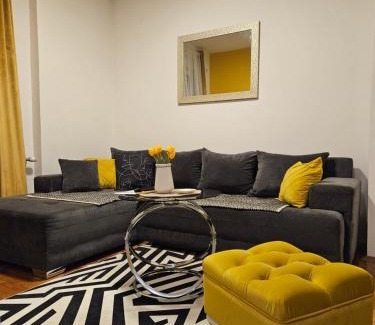 Sremska Mitrovica Apartment | APARTMAN SUNFLOWER