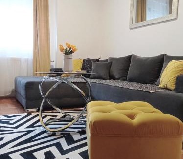 Sremska Mitrovica Apartment | APARTMAN SUNFLOWER