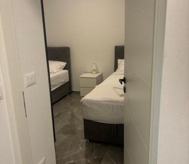 Skatari Apartment | Apartman TINI 3