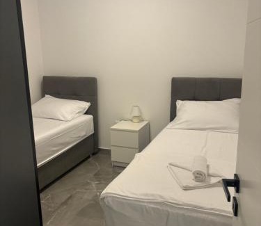 Skatari Apartment | Apartman TINI 3