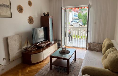 Vrbnik Apartment | Apartman Toni