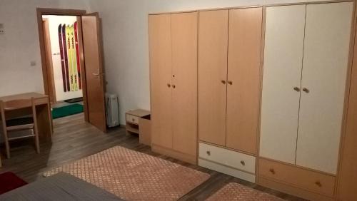 Kopaonik Apartment | Apartman-Vila Nikola, 064jedansedamdvatridevetnulatri