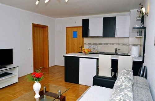 Mosenice Apartment | Apartman Zora 1 by Villas Guide