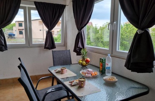 Karlobag Apartment | Apartmani 'Cvit'