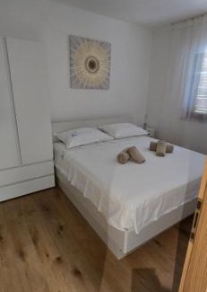 Brodarica Apartment | Apartmani Deniza 4 guests