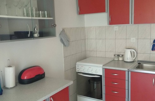 Podglavica House | Apartmani LuluFamily accomodation in a quiet fishing village.