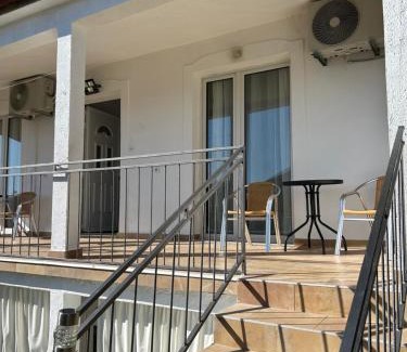 Brinje Apartment | Apartmani Paklenica