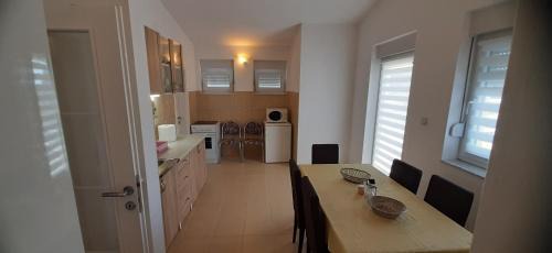 Zgrade Apartment | Apartmani Paradise