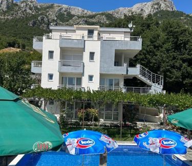 Karuc Apartment | Apartmani Planinska Idila