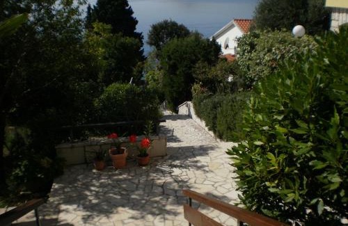 Martinscica Apartment | APARTMANI SENKA - VILLA OLIVER