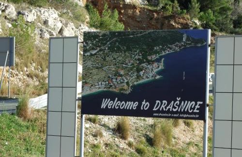 Drasnice House | Apartmani 'Srečko' Drašnice