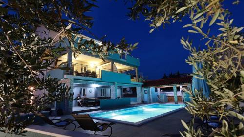 Zrce Apartment | Apartmani "Villa Barbara"