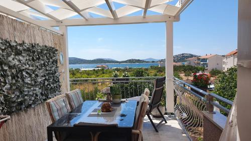 Tribunj Apartment | Apartmani Villa Lilliana