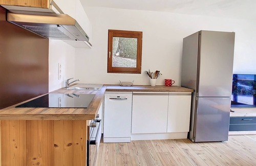 Saint-Gervais-les-Bains Apartment | APARTMENT CLOSE TO THE ST GERVAIS SKI SLOPES AND 5 MINUTES FROM THE VILLAGE