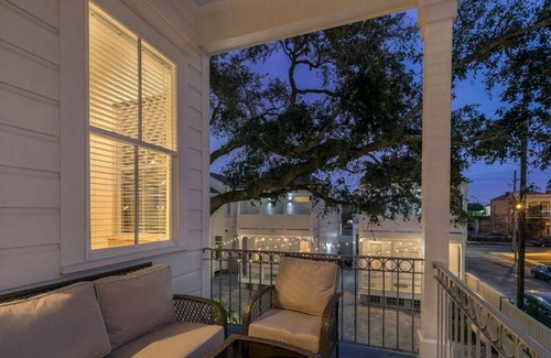 Faubourg Lafayette Condo | Apartment ∙ 2 bedrooms ∙ 4 guests