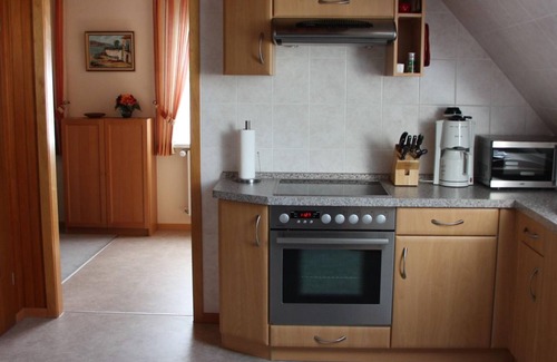 Moelln Apartment | Apartment/1 bedroom/bathroom/toilet (above) - Haus Dolfi