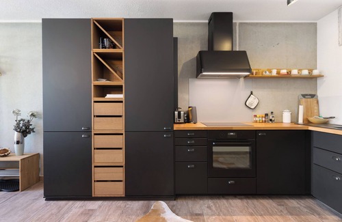 Rosenfeld Apartment | Apartment '-1-die Eins, 70qm, Terrasse' with Private Terrace, Shared Garden and Wi-Fi