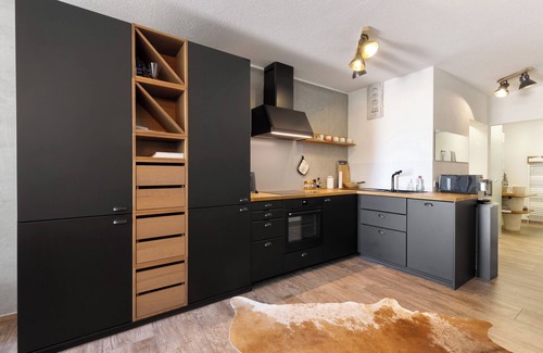 Rosenfeld Apartment | Apartment '-1-die Eins, 70qm, Terrasse' with Private Terrace, Shared Garden and Wi-Fi
