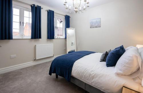 Moreton Apartment | Apartment 1, Elizabeth Hall