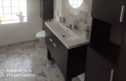Barsac Apartment | Apartment 1 to 6 people with free parking