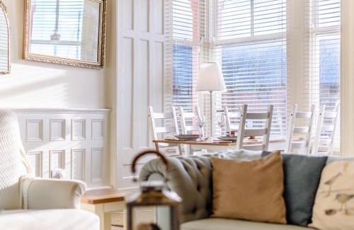 Aberdovey House | Apartment 1 - Uk32244
