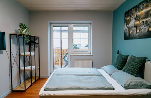 Groedig Apartment | Apartment 1 with small terrace and in view of Untersberg