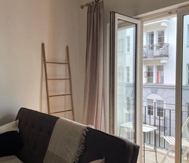 Powisle Apartment | Apartment 11 Warsaw