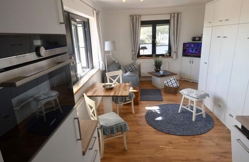 Rantum Apartment | Apartment (1Raum) with kitchen and bedroom - Lazy Dolphin