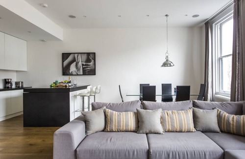 Kensington Apartment | Apartment ∙ 2 bedrooms ∙ 4 guests