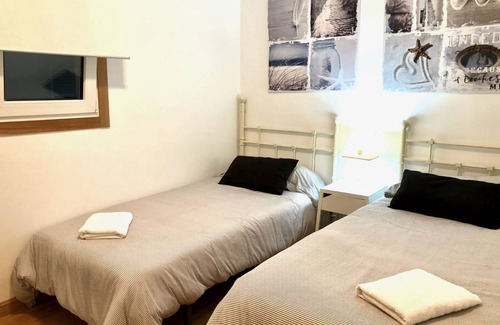 Viveiro Apartment | Apartment ∙ 2 bedrooms ∙ 5 guests