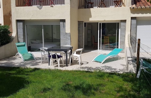 Calcatoggio Apartment | Apartment 2 bedrooms /5 people garden, 50 m from the beach
