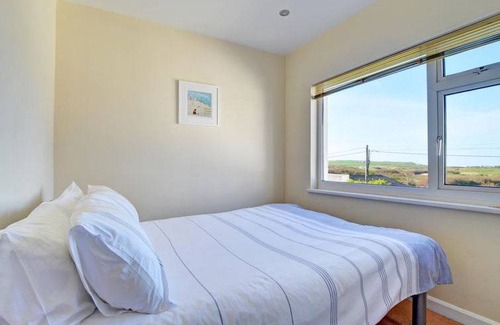 Constantine Bay Apartment | Apartment ∙ 2 bedrooms ∙ 4 guests