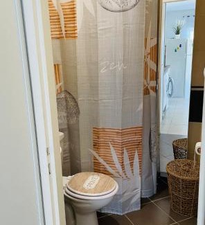 Giens Apartment | Apartment 2 steps from Bergerie Beach!