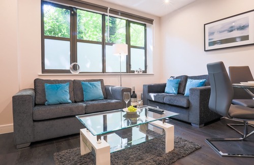 Watford Apartment | Apartment 2 - Stylish 1 Bedroom twin apartment - Watford, with transport links to Central London