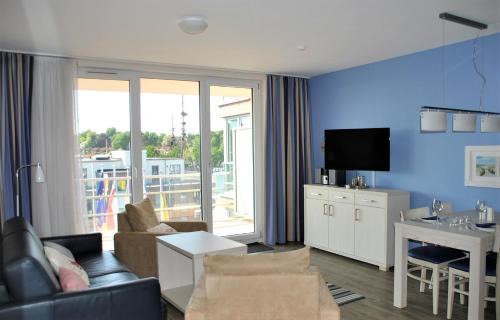 Eckernfoerde Apartment | Apartment 29 "Heimathafen 29", Apartmenthaus Hafenspitze, Blickrichtung InnenstadtBinnenhafen