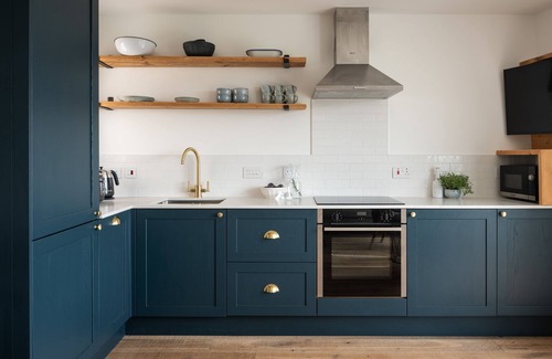 Hope-Cove Apartment | Apartment 3, Ayrmer Cove - an apartment that sleeps 4 guests in 2 bedrooms