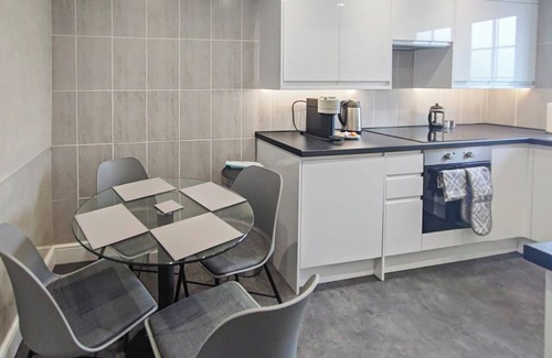 Pagham Cottage | Apartment 3 Barton Manor - UK40088