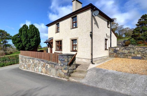 Llanfaglan House | Apartment ∙ 3 bedrooms ∙ 5 guests