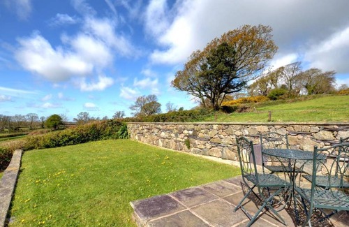 Llanfaglan House | Apartment ∙ 3 bedrooms ∙ 5 guests