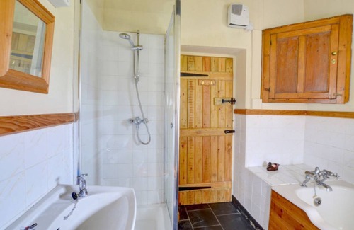 Llanfaglan House | Apartment ∙ 3 bedrooms ∙ 5 guests