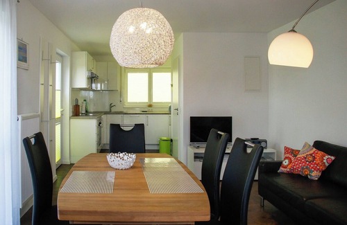 Kressbronn Apartment | Apartment '3, 73qm, Balkon' with Shared Pool, Shared Terrace and Wi-Fi