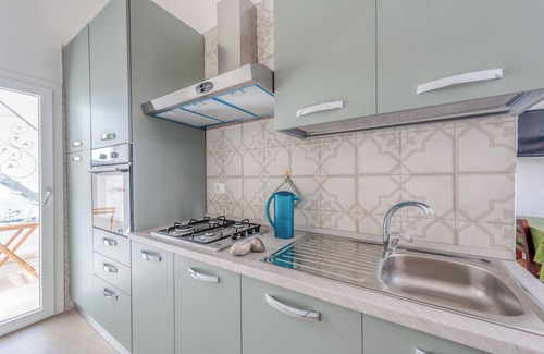 Torre San Gennaro Apartment | Apartment '3' with Private Terrace and Air Conditioning