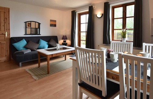 Stove Apartment | Apartment 3 with 1 bedroom (2-4 people) first floor / 1 pet allowed - Villa Seeheim Holiday property right on the water