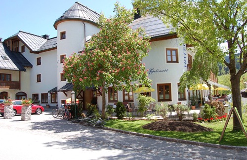 Russbach am Pass Gschuett Apartment | Apartment, 300m to the ski slope, everything on site, gr. Leisure offer winter + summer
